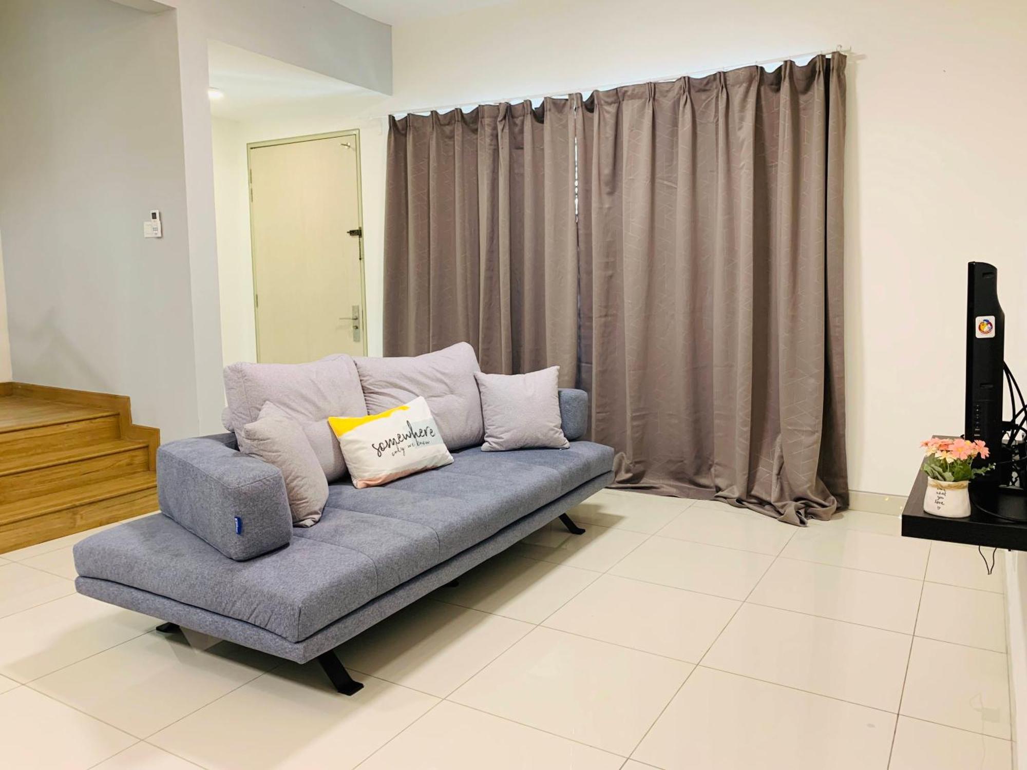 A43 Near Setia Convention Centre & Bukit Raja Holiday home