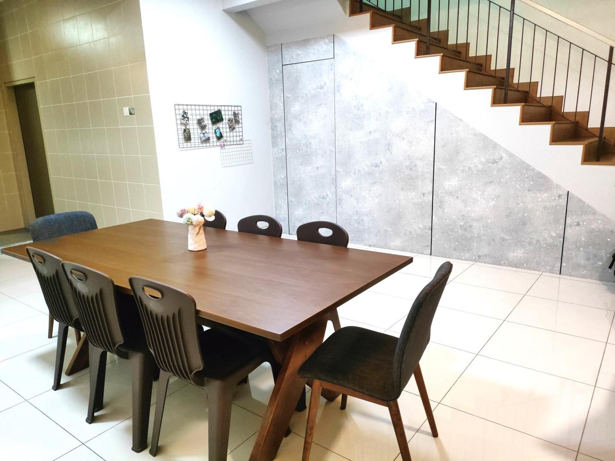 A43 Near Setia Convention Centre & Bukit Raja Holiday home *